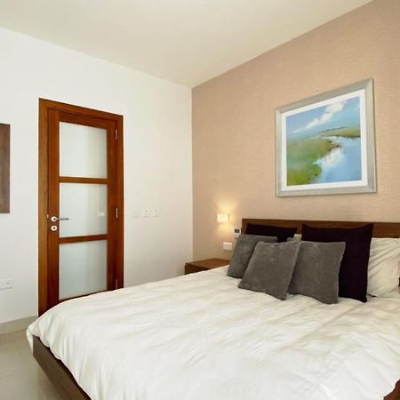 Point Sliema Sea Front Apartamento Exterior foto