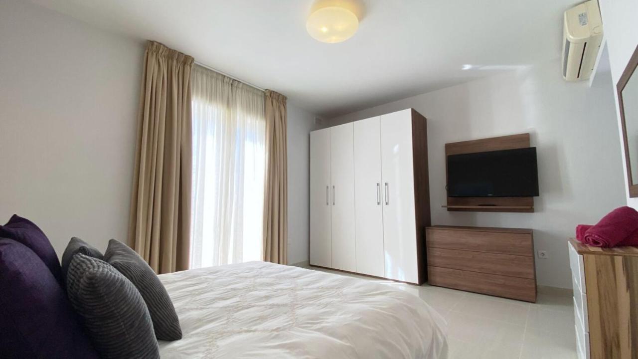 Point Sliema Sea Front Apartamento Exterior foto